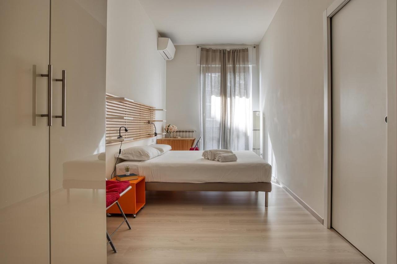Joivy Vibrant 2Bed Apt With Balcony Milánó Kültér fotó