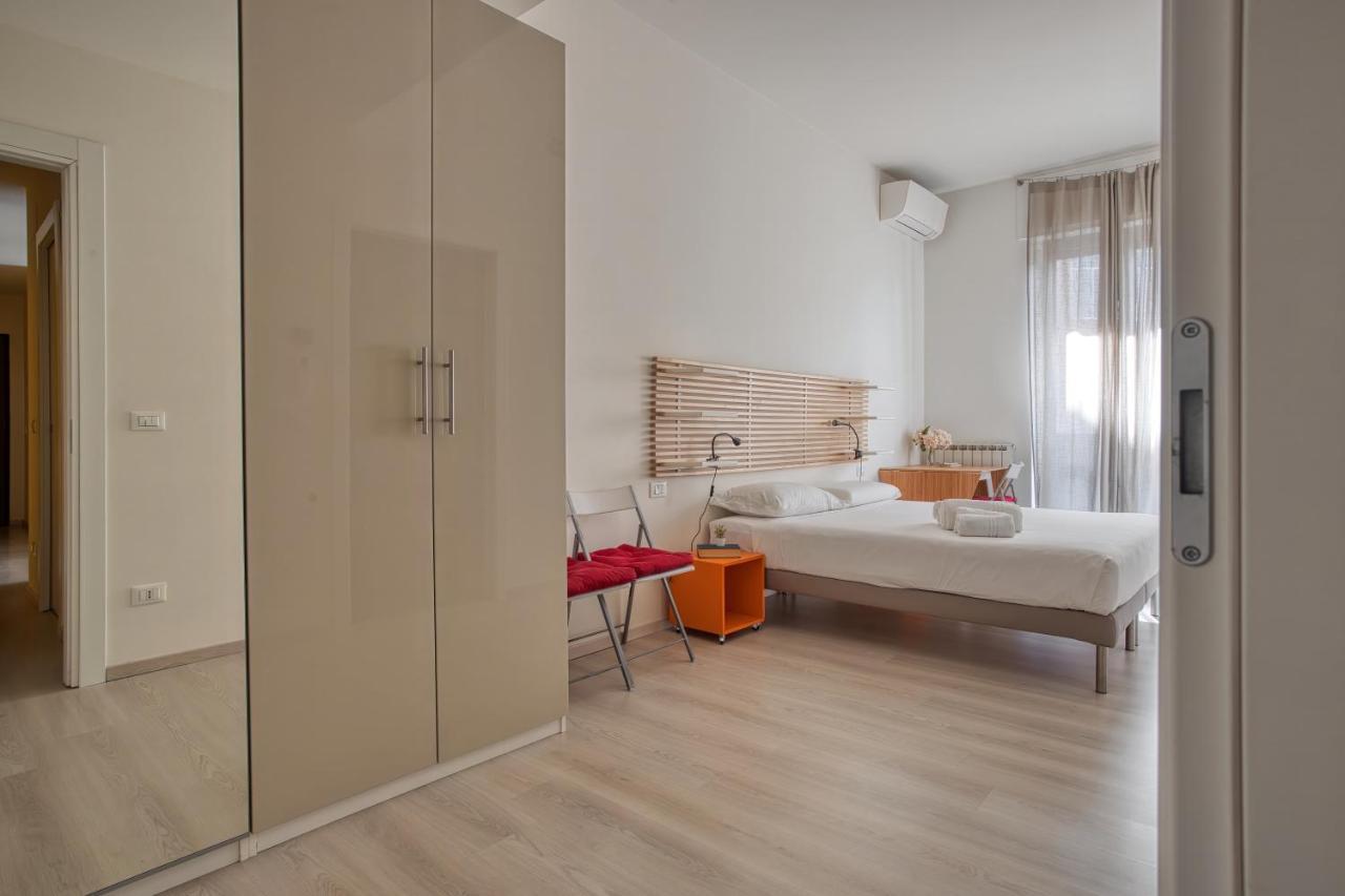 Joivy Vibrant 2Bed Apt With Balcony Milánó Kültér fotó